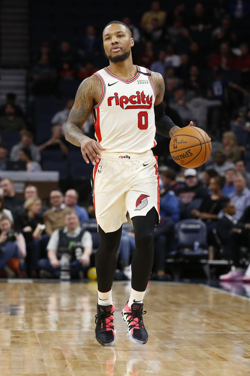 强后防线深 强后防线深